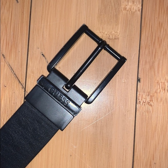 Guess reversible belt - Picture 3 of 8